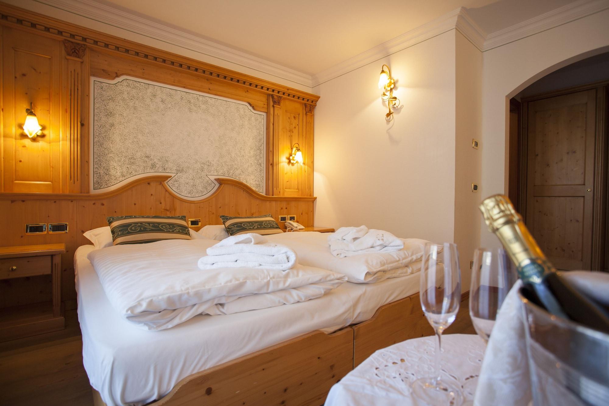 Hotel Chalet All'Imperatore Madonna Buitenkant foto